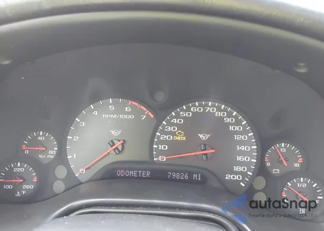 1997 Chevrolet Corvette z USA, uszkodzony, nr VIN 1G1YY22G6V5104576